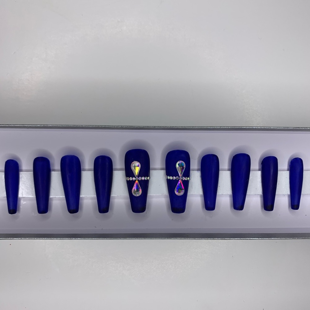 HandMade Press-On Nails - Picture 3 of 3